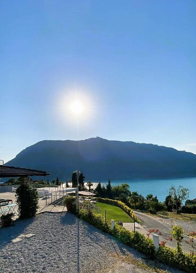 Vela Di Soleville Camere Con E Senza Vista Lago Con Ristorante & Pizzeria 살레마라시노 외부 사진